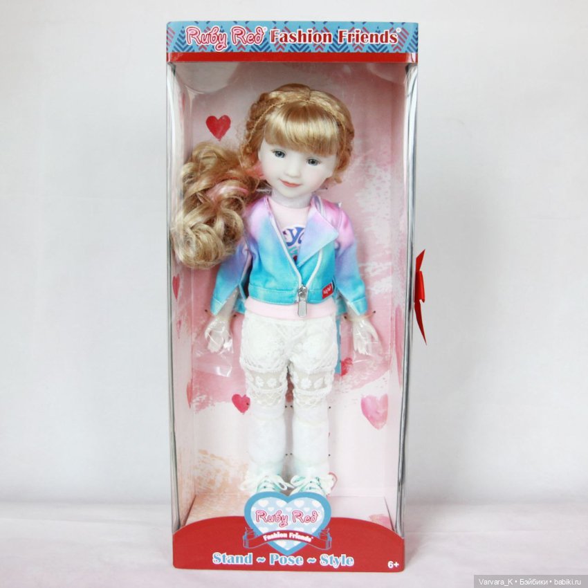 Ruby Red шарнирная кукла Сара с розовыми прядями , 37 см (фото 9)