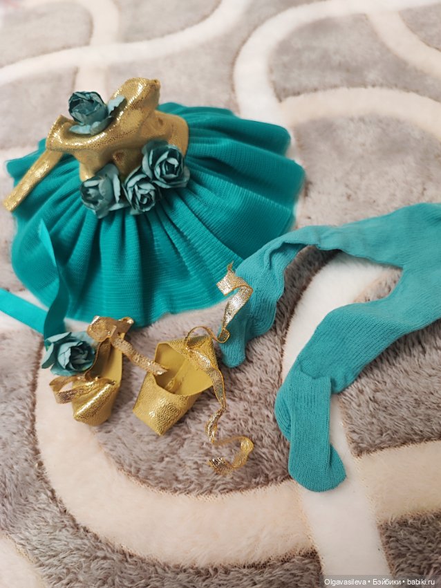 Родные аутфиты от кукол Паола Рейна, Петитколлин, Кэти Крузе (фото 2)