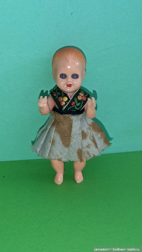 Пупсик со спящими глазками и рельефными волосами, высота 7 см (фото 5)