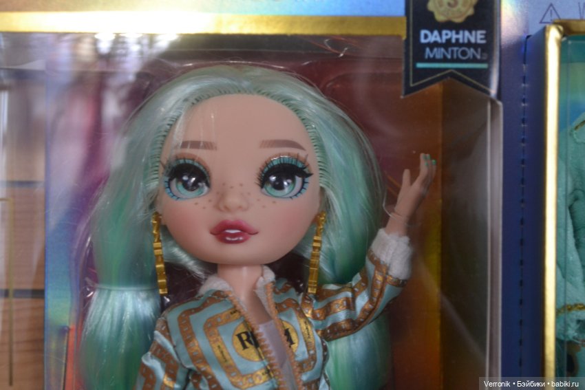 Рейнбоу Хай - Rainbow High / 3 серия Дафна Минтон (3 серия) (фото 9)