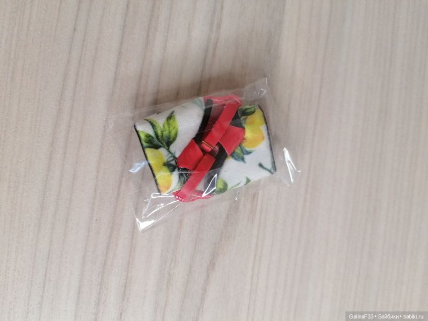 Оригинальная обувь от кукол Integrity Toys