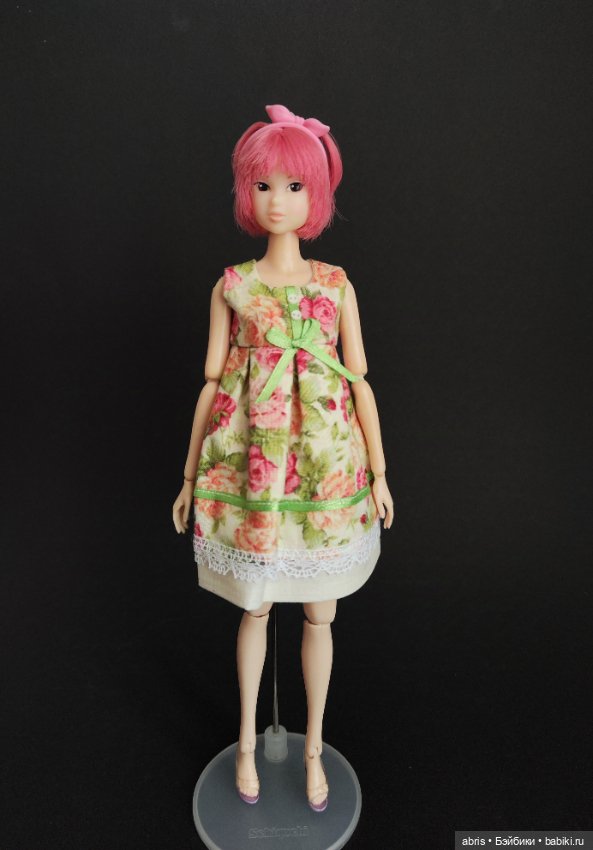 Платья для Момоко — Одежда для кукол