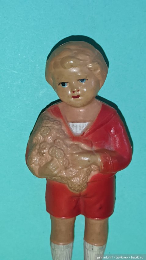 Редкая целлулоидная куколка Viscoloid dolls VCO - мальчик с цветами, США, высота 11,5 см (фото 6)