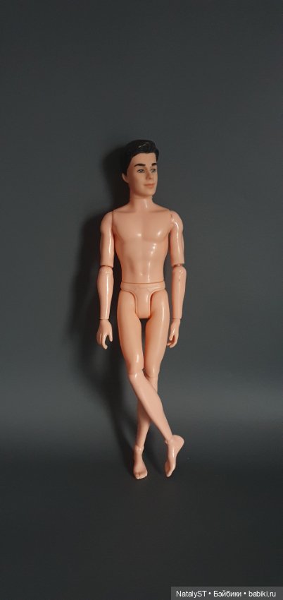 Шарнирный парень с одеждой (фото 9)