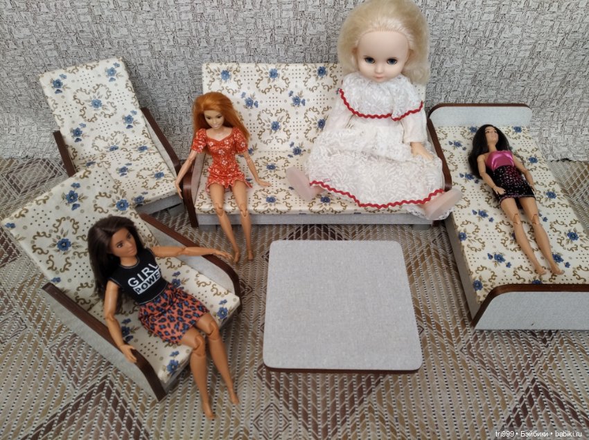 Мебель для кукол СССР: диван, кресла, кровать, стол