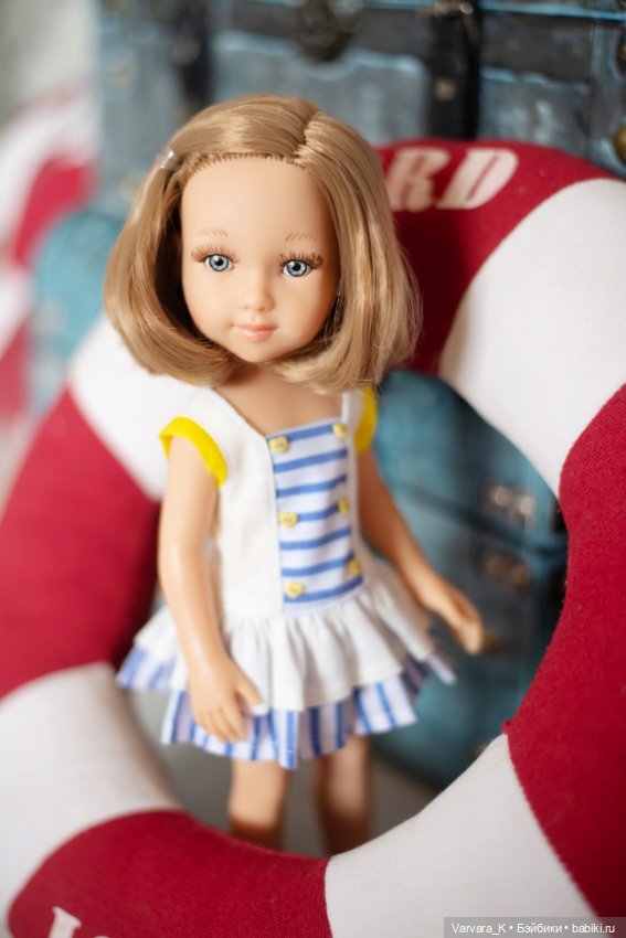 Reina Del Norte Кукла Бланка с каре, 32 см арт 11020 (фото 2)