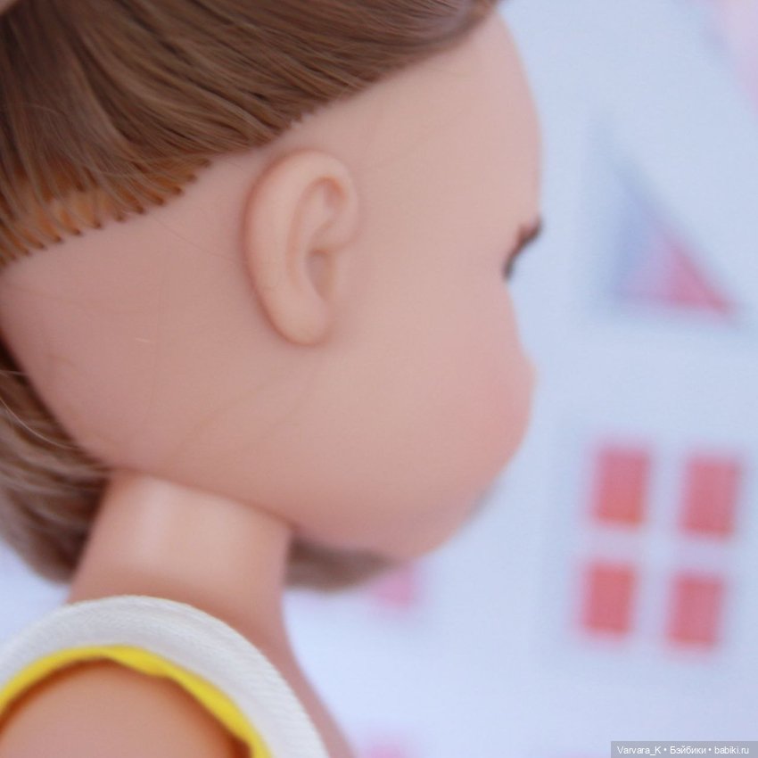 Reina Del Norte Кукла Бланка с каре, 32 см арт 11020 (фото 6)