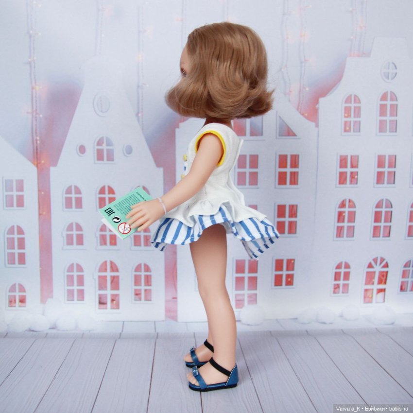 Reina Del Norte Кукла Бланка с каре, 32 см арт 11020 (фото 9)