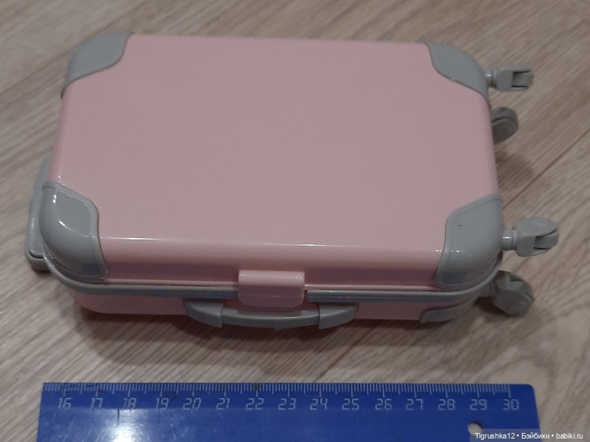 Чемодан для кукол — Шляпы (фото 6)