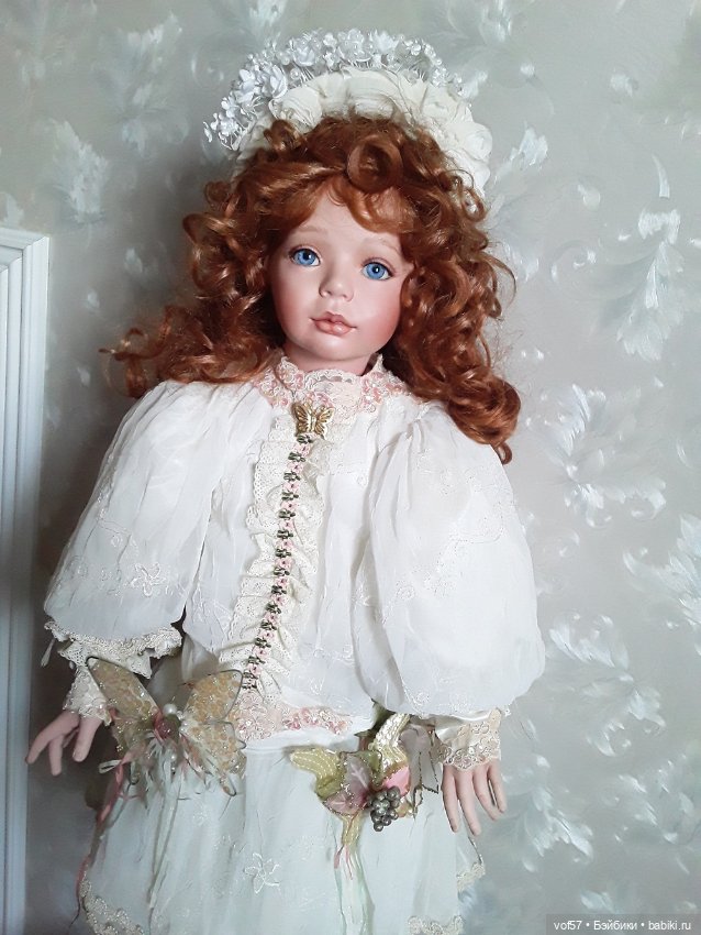 Красивая кукла от известного автора (фото 6)