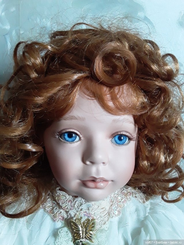 Красивая кукла от известного автора (фото 3)