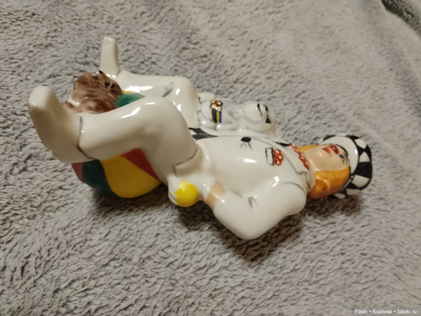 Статуэтка СССР Олег Попов с олимпийским мишкой (фото 7)