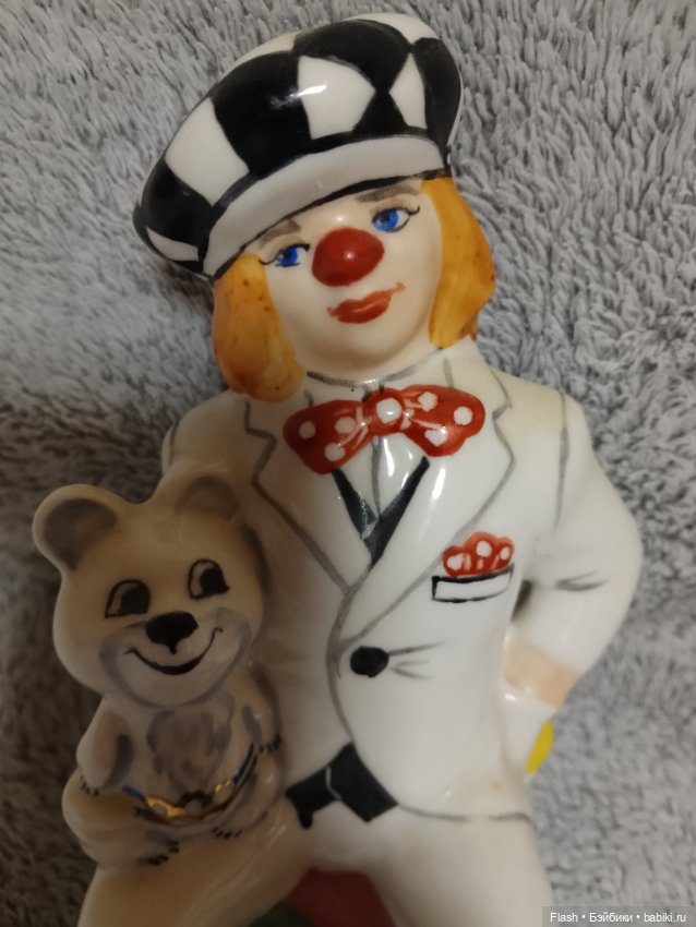 Статуэтка СССР Олег Попов с олимпийским мишкой