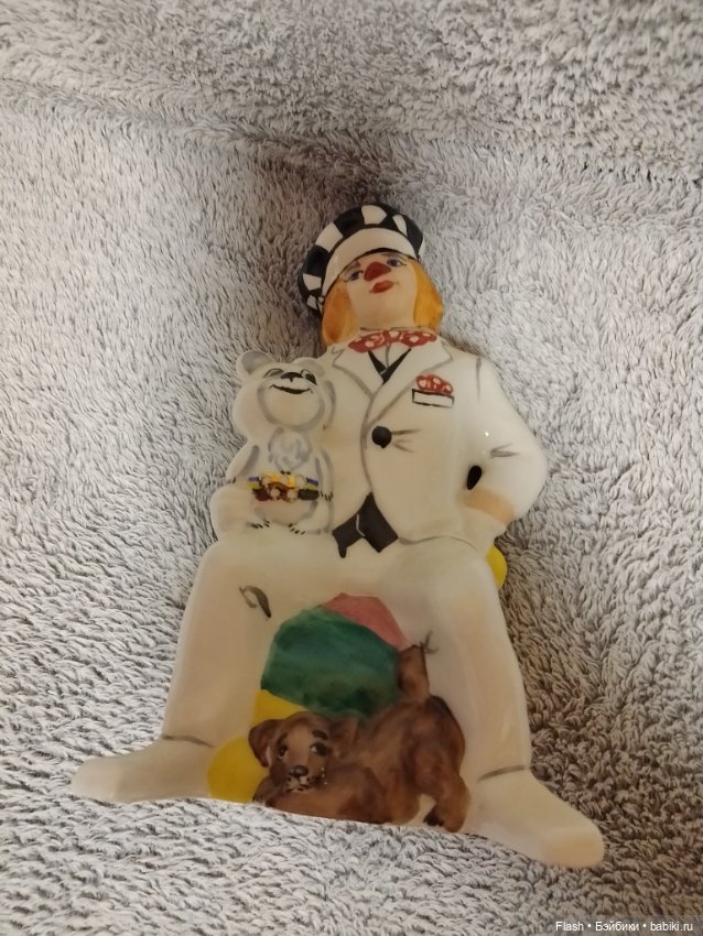 Статуэтка СССР Олег Попов с олимпийским мишкой