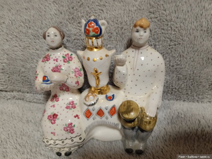 Статуэтка чаепитие у самовара Ванечка и Манечка (фото 3)
