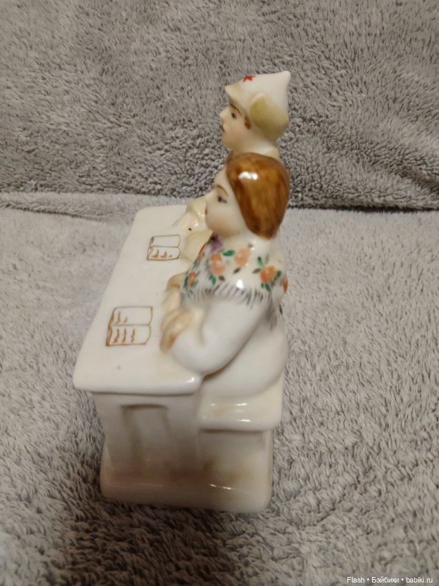 Статуэтка буденовец за партой СССР (фото 6)