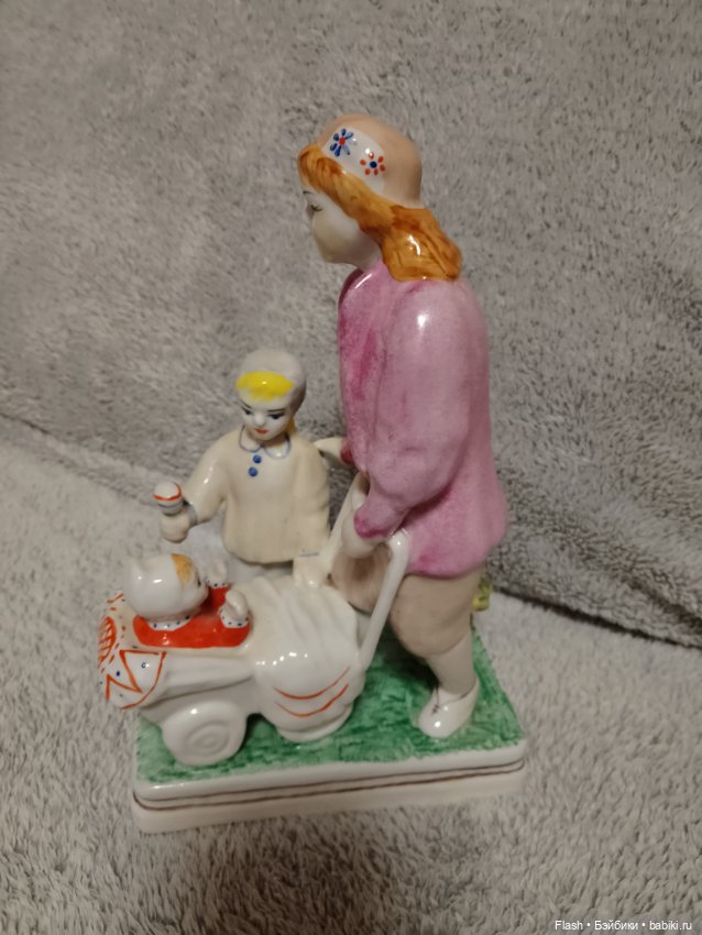 Статуэтка мама с коляской и детьми СССР (фото 10)