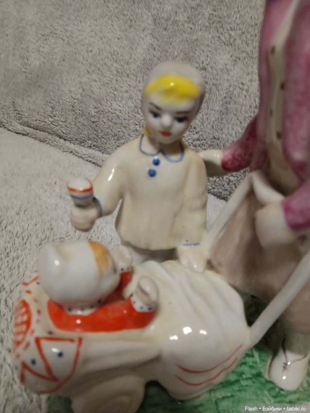 Статуэтка мама с коляской и детьми СССР (фото 4)