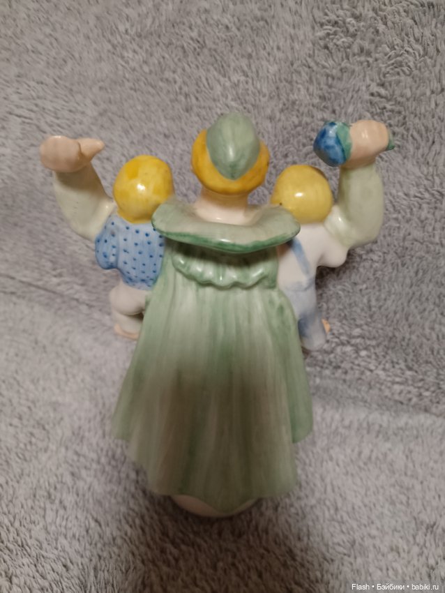 Статуэтка ,,С победой" Коростень СССР (фото 4)