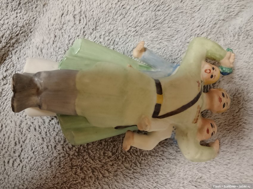 Статуэтка ,,С победой" Коростень СССР (фото 8)