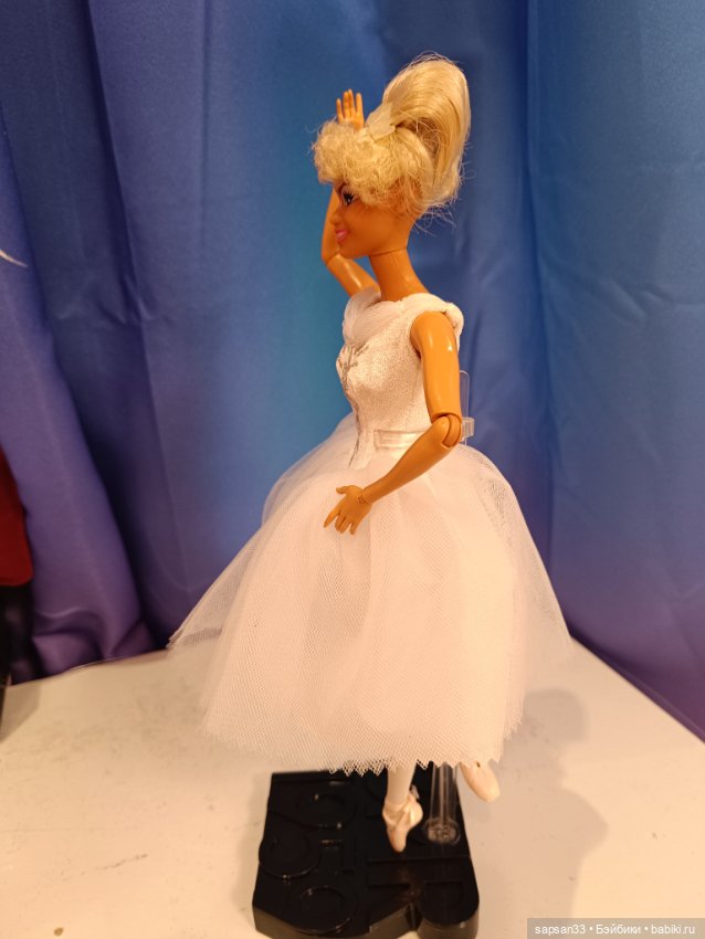 Barbie The Nutcracker and the Four Realms Ballerina of the Realms Doll (фото 4)