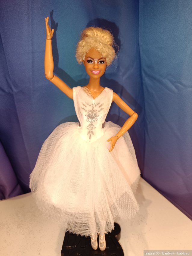 Barbie The Nutcracker and the Four Realms Ballerina of the Realms Doll (фото 2)