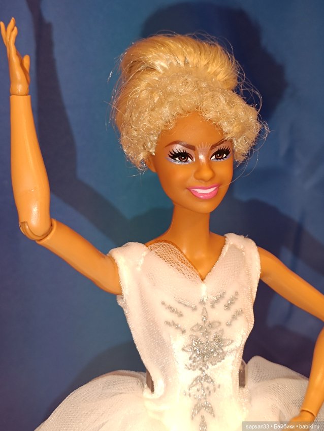Barbie The Nutcracker and the Four Realms Ballerina of the Realms Doll (фото 7)