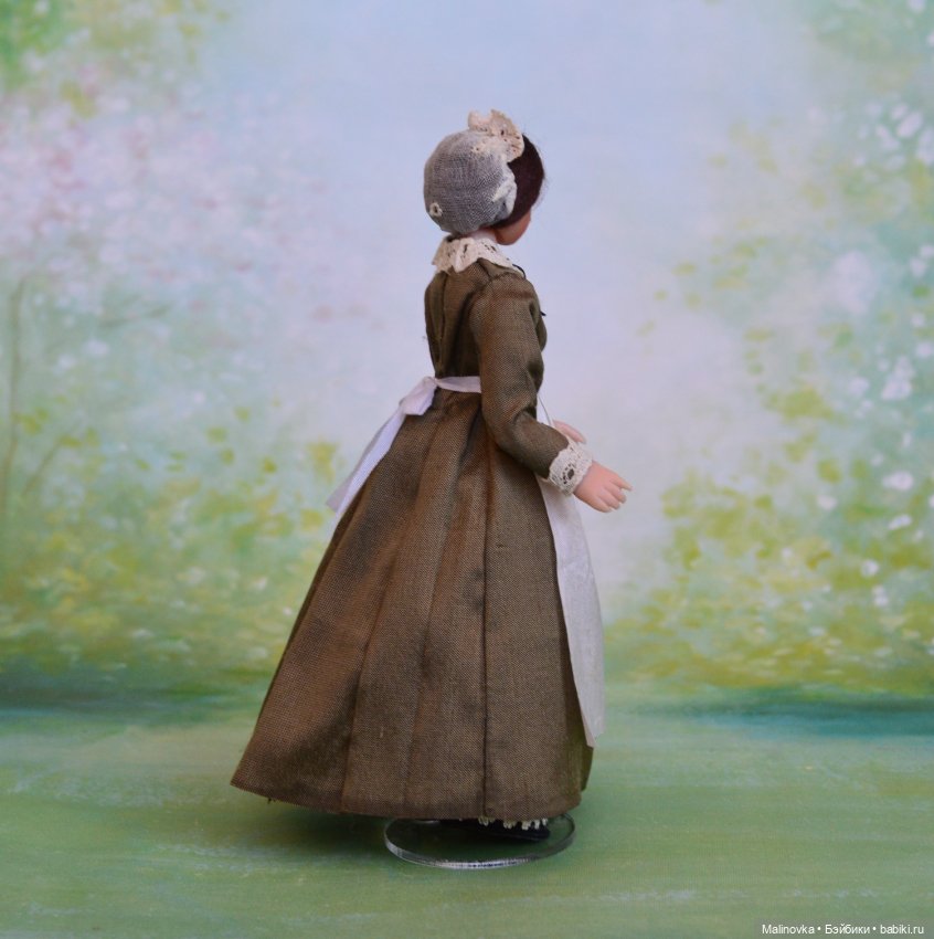 Миниатюрная кукла няня в масштабе 1/12 (фото 2)
