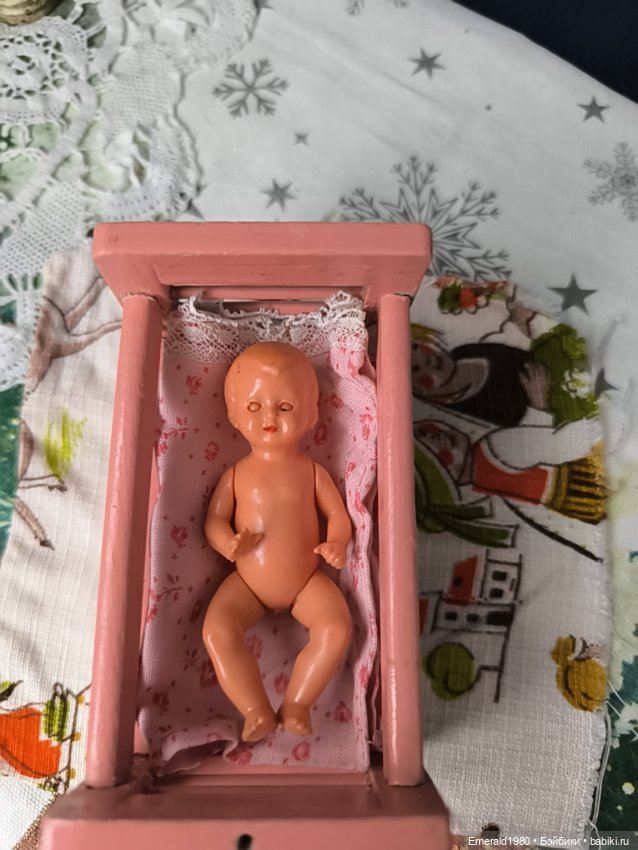 Деревянная кроватка ГДР — Кукольная мебель (фото 5)