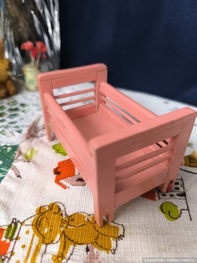 Деревянная кроватка ГДР — Кукольная мебель (фото 4)