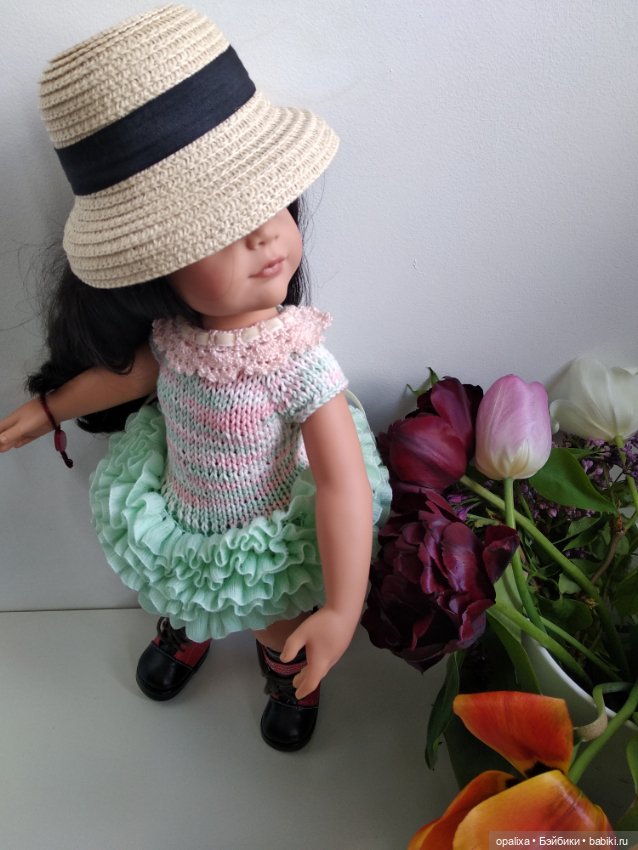 Шляпки для кукол соломенные