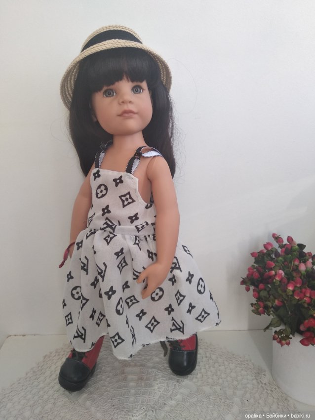 Шляпки для кукол соломенные