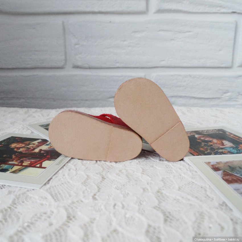 Новогодние туфельки для кукол Паола Рейна 34 см (фото 4)