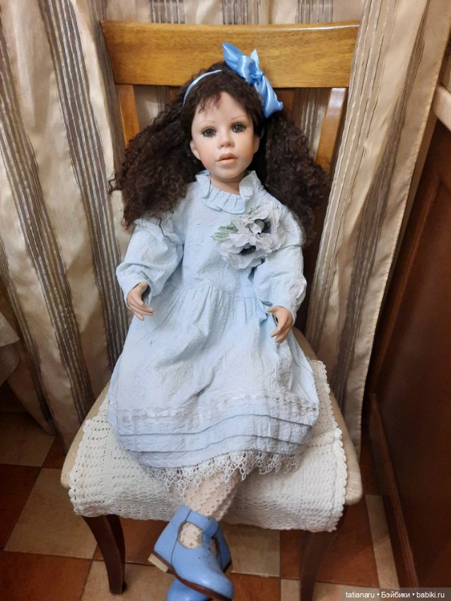 Крупная фарфоровая девочка (фото 2)