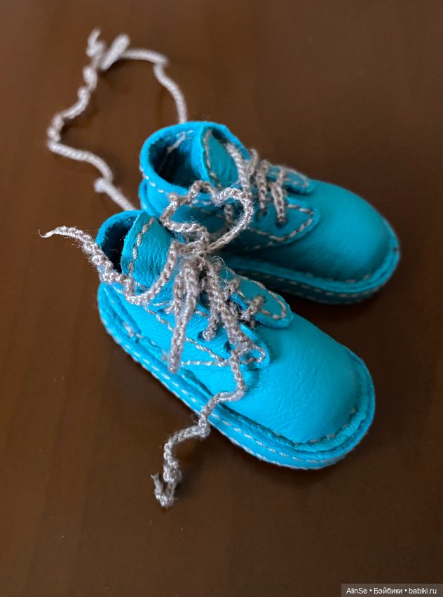 Ботиночки для Птички Лоры