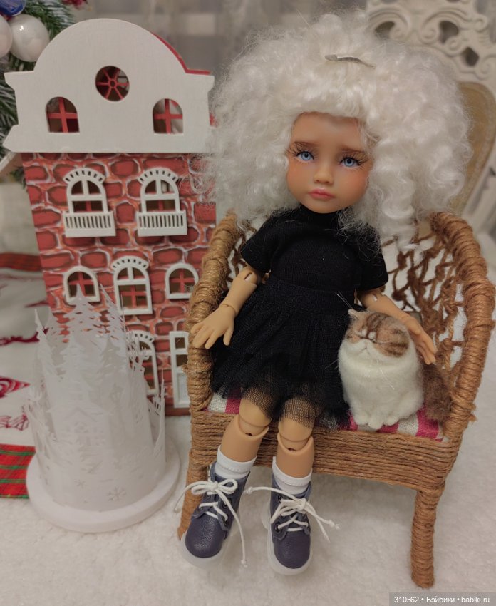 Замечательная шарнирная куколка (фото 4)