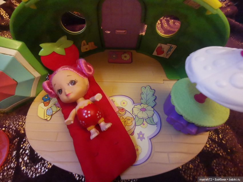 Крошечная куколка с домиком (фото 4)