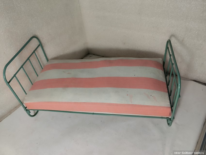 Кровать кукольная СССР Железная разборная с матрасом (фото 4)