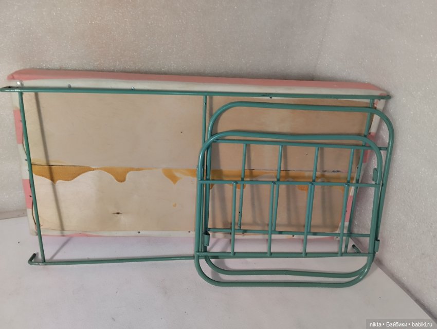 Кровать кукольная СССР Железная разборная с матрасом (фото 7)