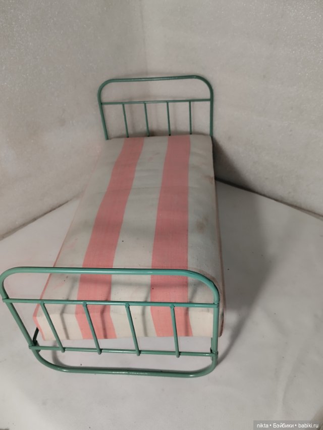 Кровать кукольная СССР Железная разборная с матрасом (фото 3)