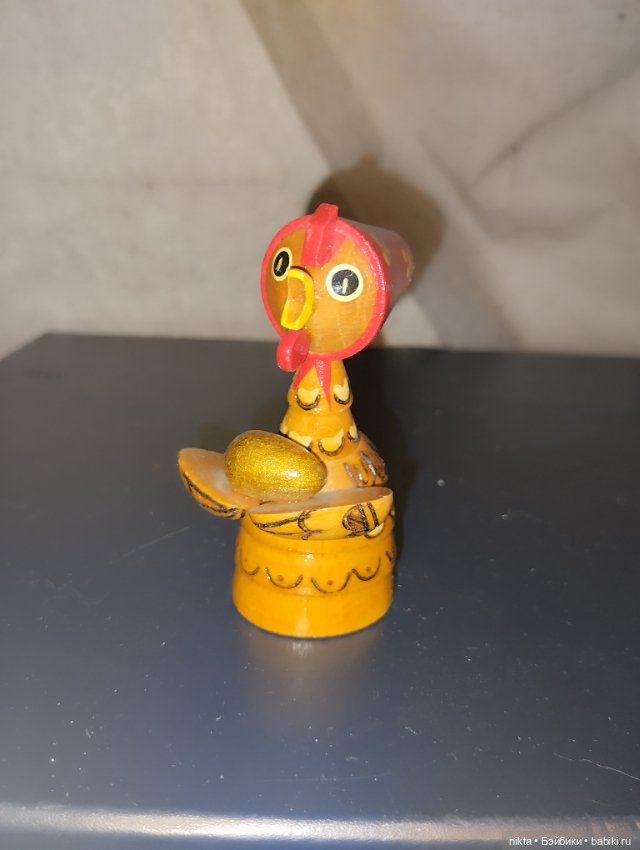 Курочка Ряба с золотым яичком
