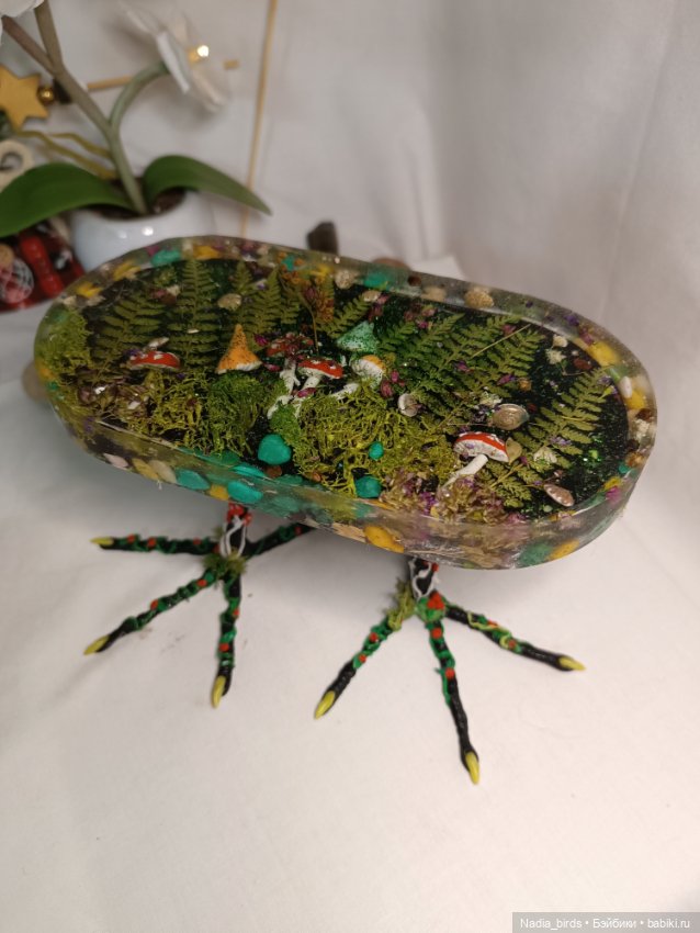 Столик для кукол — Кукольная мебель