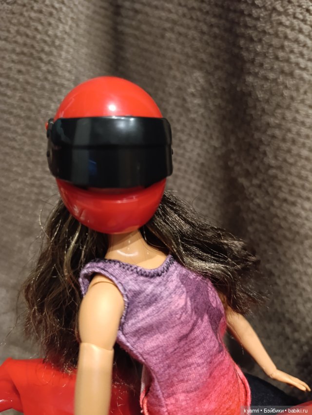 Мотоцикл+шлем для кукол 1/6