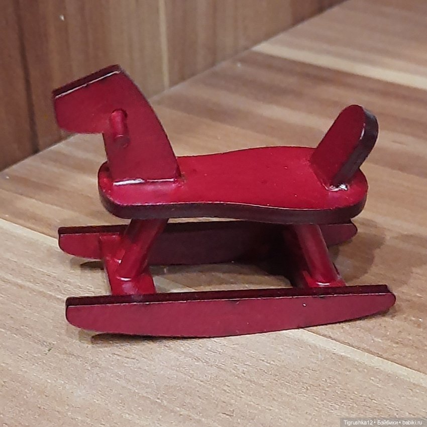 Лошадка качалка — Миниатюра для кукол (фото 2)