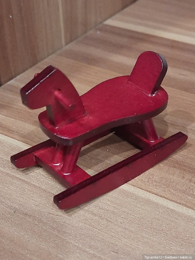 Лошадка качалка — Миниатюра для кукол