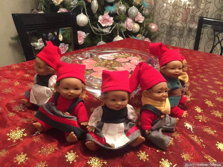 7 Волшебных Гномов — Игровые куклы