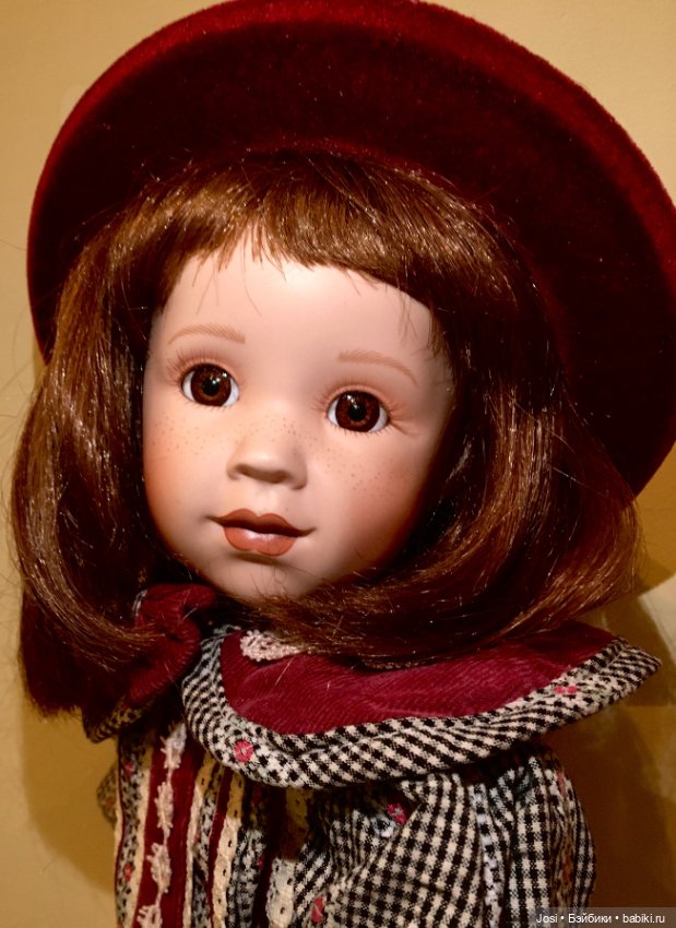 Яркая Megan от Elizabeth Linder Coca-Cola Company