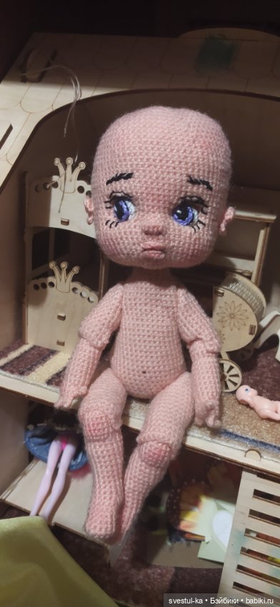 Шарнирная блондиночка-капризка