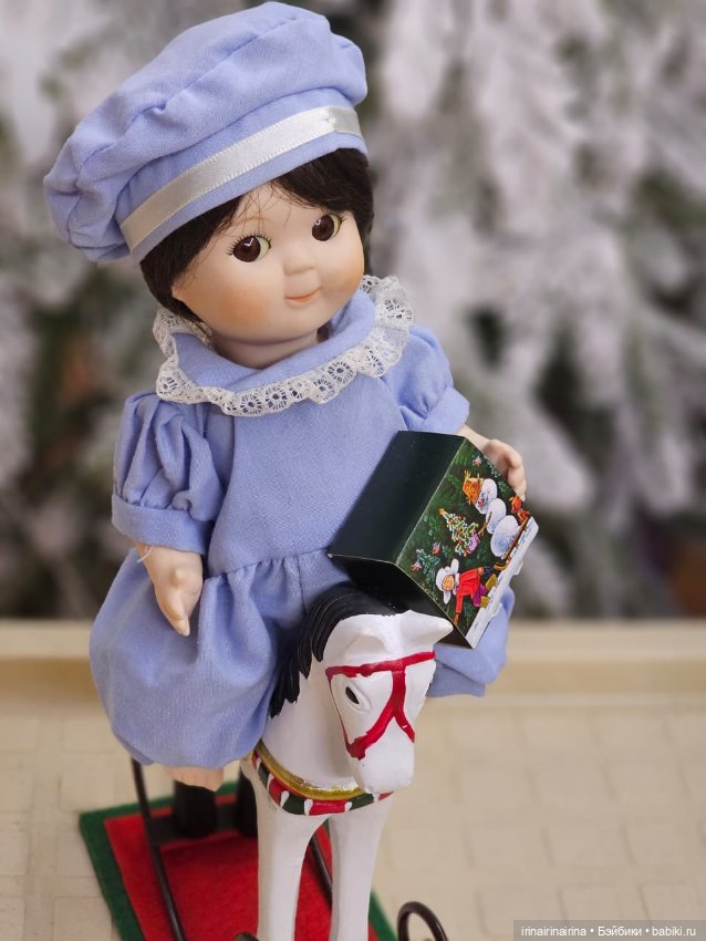 Googly Drew на лошадке (411)