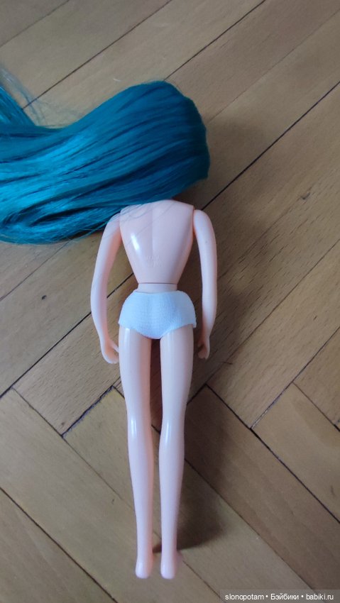 Ликка с бирюзовыми волосами (фото 2)